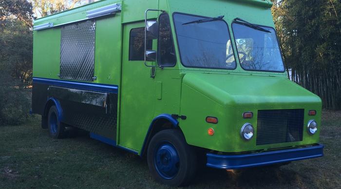 Food Truck Fully Equipped Freightliner Mt 45 1998